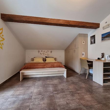 Apartment And Rooms Hisa Sonca Kobarid Bagian luar foto