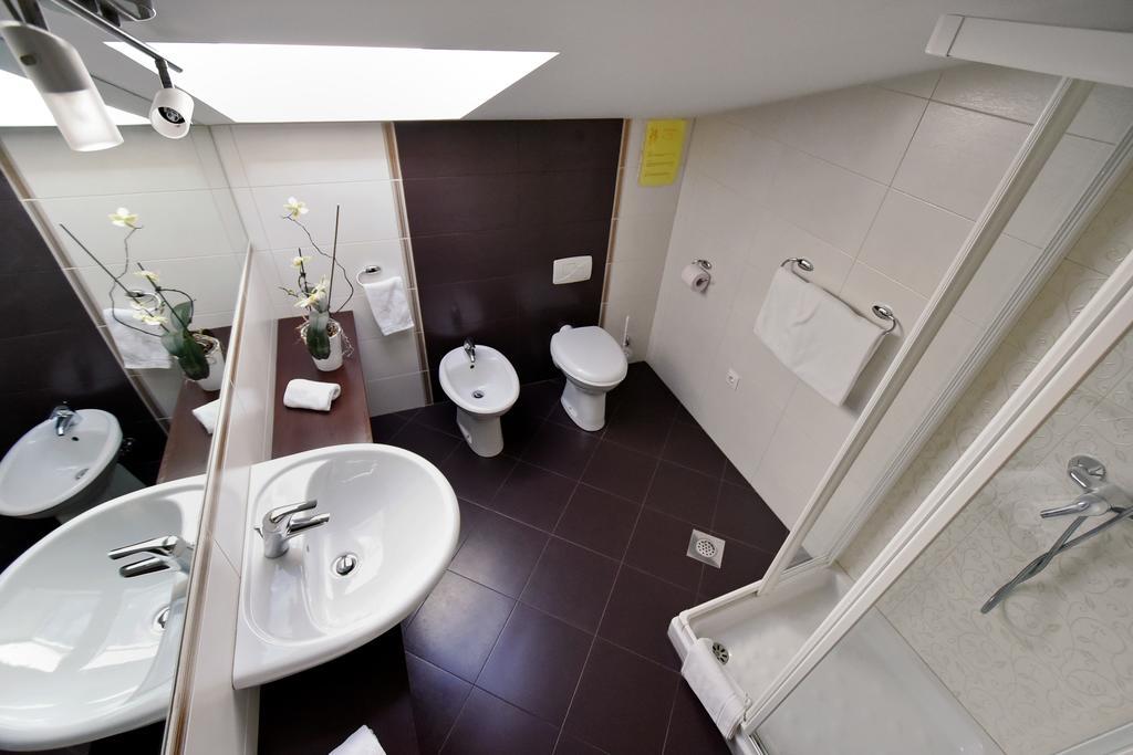 Apartment And Rooms Hisa Sonca Kobarid Ruang foto
