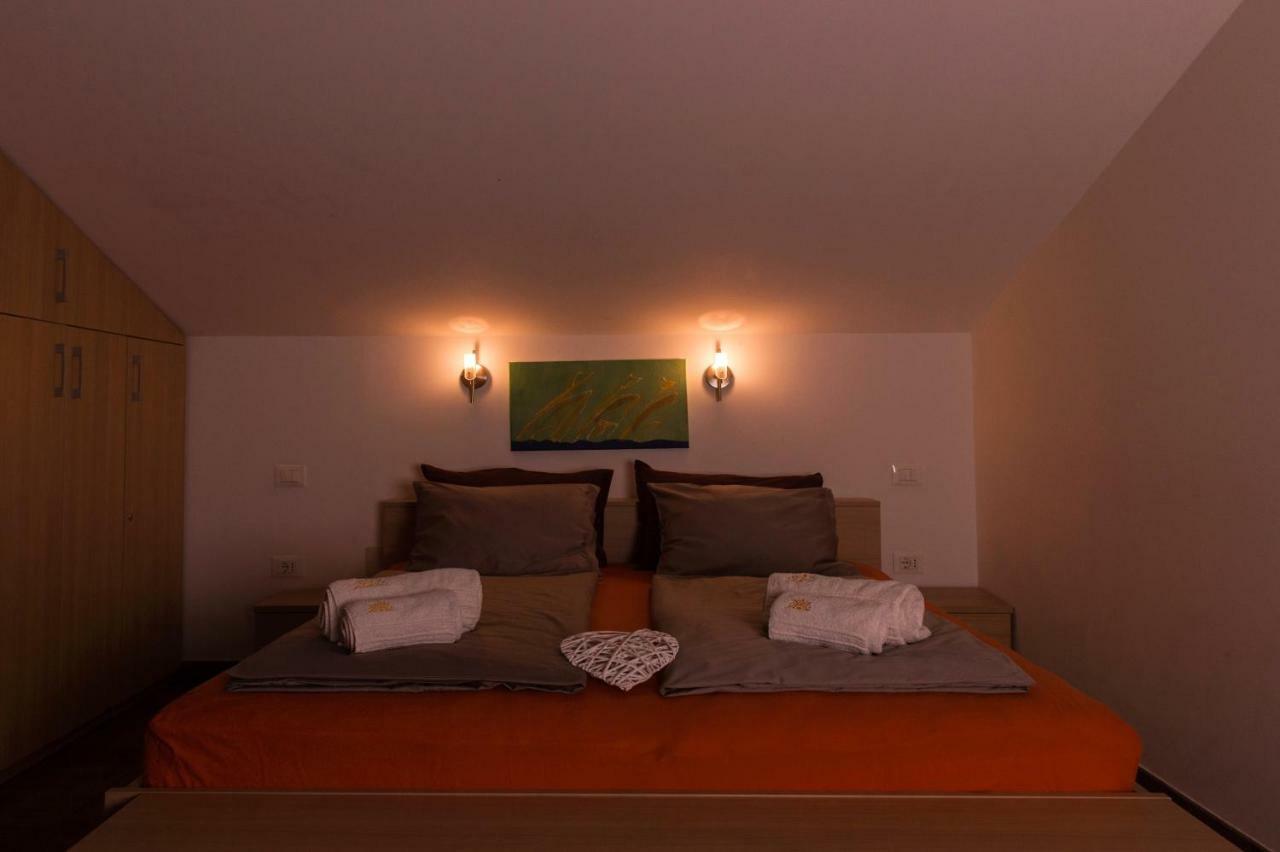 Apartment And Rooms Hisa Sonca Kobarid Bagian luar foto